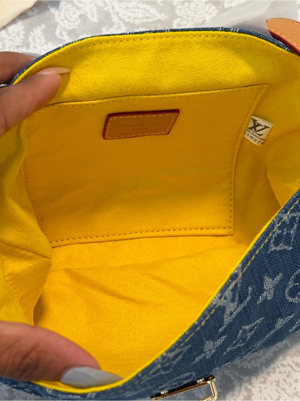 Denim Shoulder Bag with Gold-Tone Clasp - Blue - Picture 4 of 7